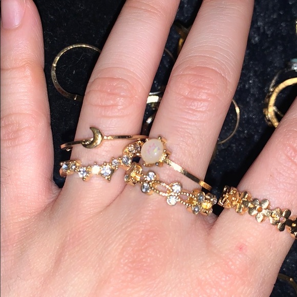 Rings 💘✨ - Picture 3 of 3